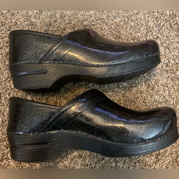 Dansko Shoes - DANSKO Pro Black Sparkle Patent Glitzy Clog Shoes SIZE 41- Women’s